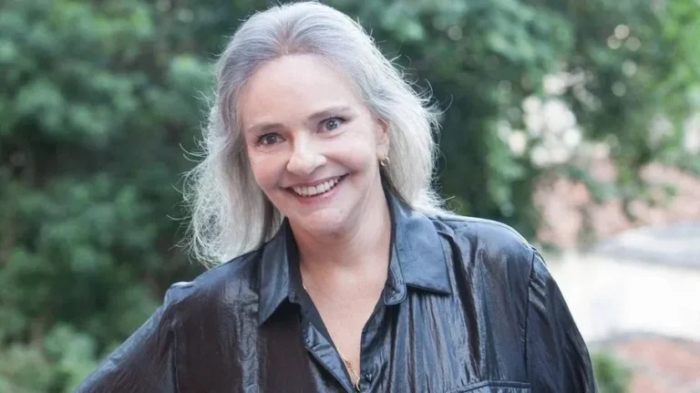 Morre aos 75 anos a cantora Angela Ro Ro, ícone da MPB