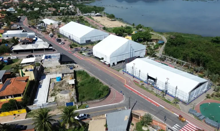 Festa Literária Internacional reúne escritores, debates e música em Maricá