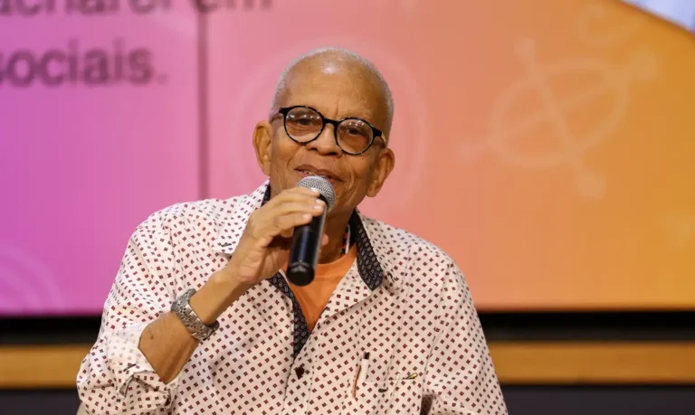 Encontro de Nei Lopes e Luiz Antonio Simas exalta identidade negra